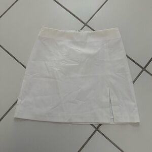 White Women's Skirt (Aritzia)
